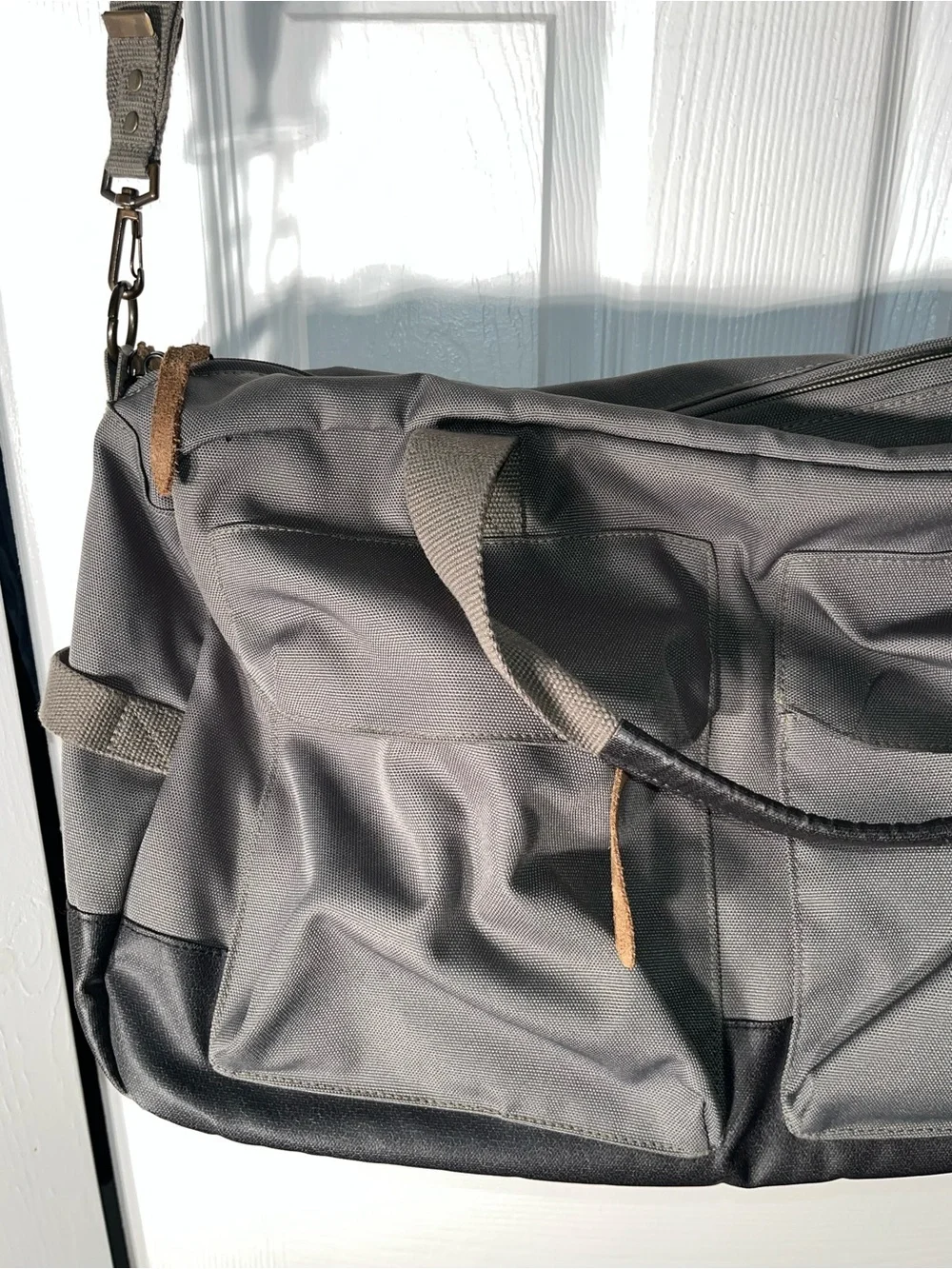 Eagle Creek Carry On Duffle Weekender CorDura Fabric Green Gray